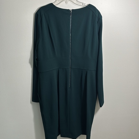 DKNY Long Sleeve V-Neck Sheath Dress - Picture 8 of 9